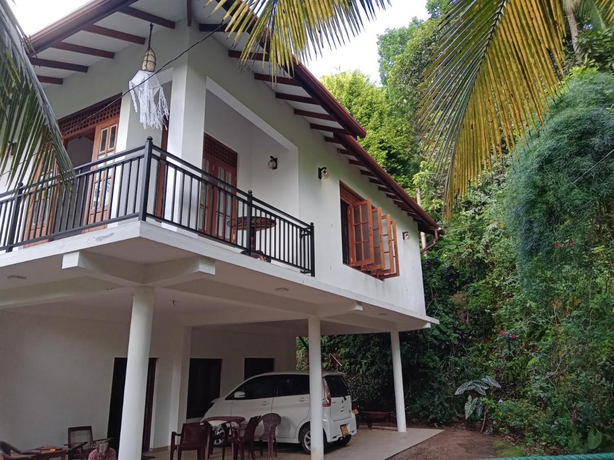 Jungle Village Homestay Pinnawala (Kegalle) Exterior foto